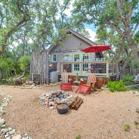 Snuggle Inn Wimberley Cabin With Fire Pit And Deck Buitenkant foto