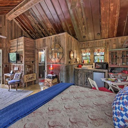Snuggle Inn Wimberley Cabin With Fire Pit And Deck Buitenkant foto