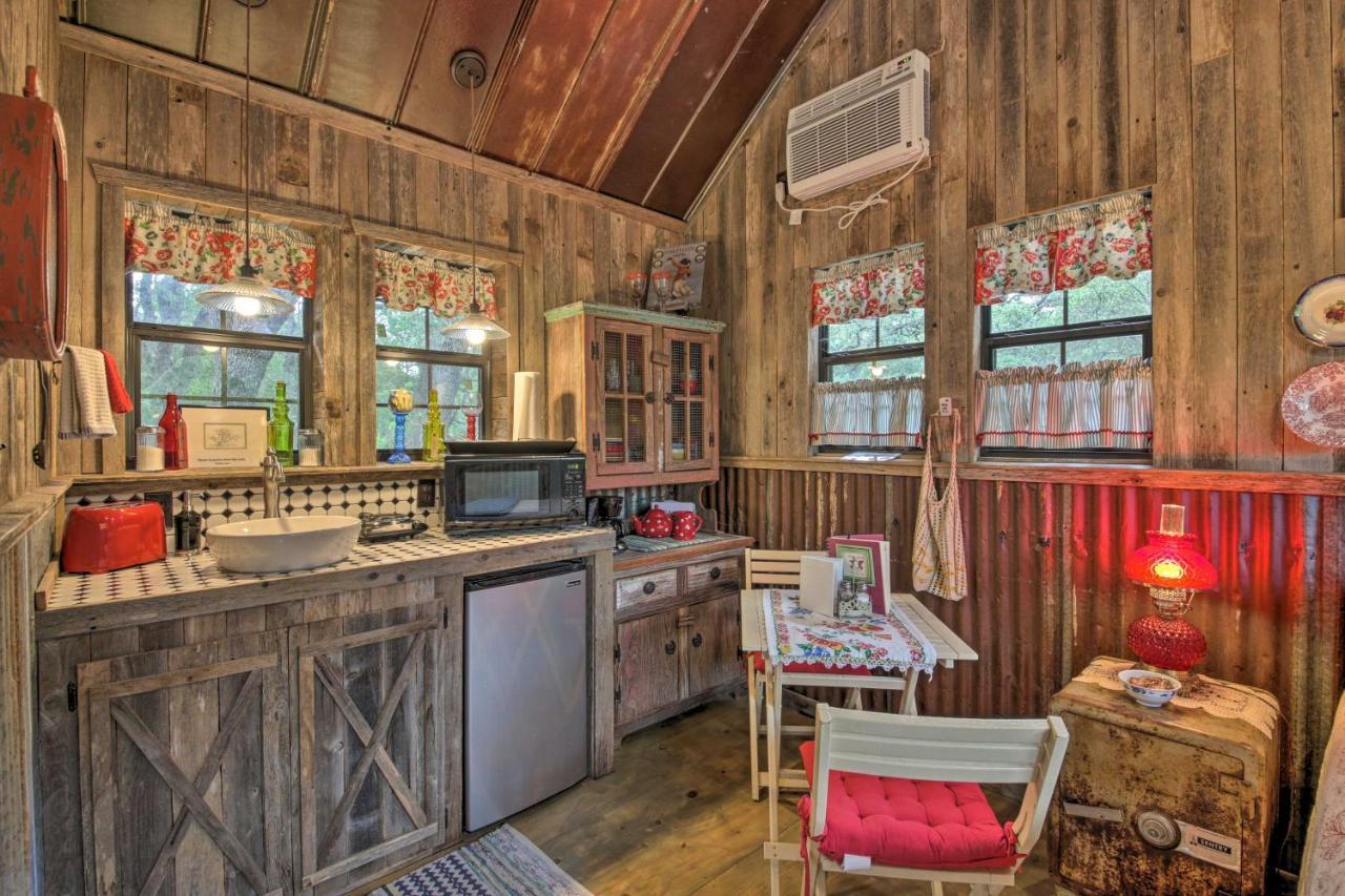 Snuggle Inn Wimberley Cabin With Fire Pit And Deck Buitenkant foto