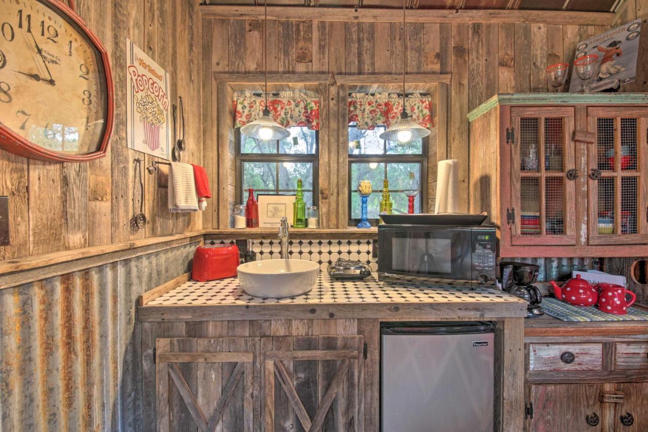 Snuggle Inn Wimberley Cabin With Fire Pit And Deck Buitenkant foto