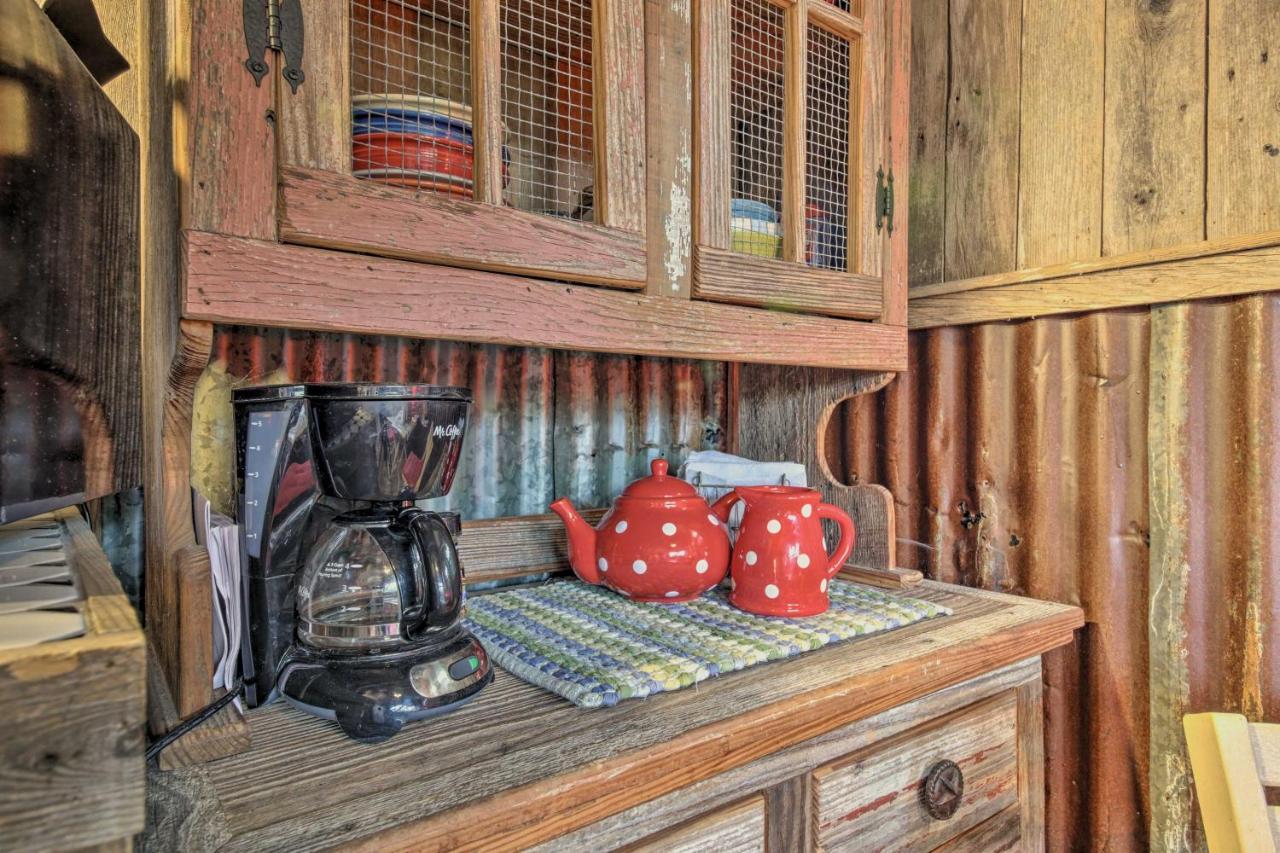 Snuggle Inn Wimberley Cabin With Fire Pit And Deck Buitenkant foto